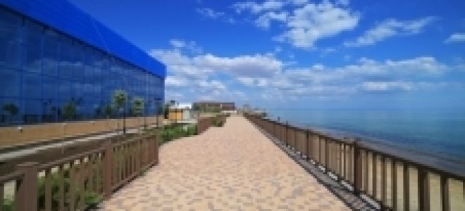 Отели евпатории на берегу моря с собственным пляжем: краткий обзор и описание