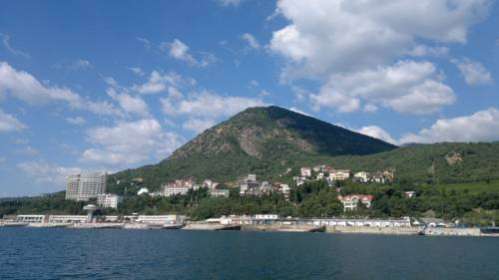 Отели в Рыбачьем, Крым: лучшие пансионаты и мини-гостиницы