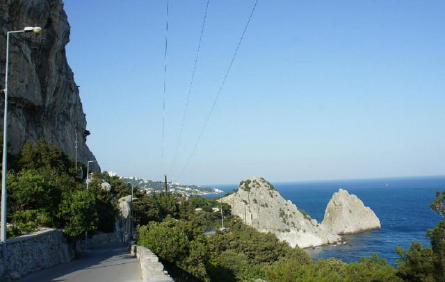 Отдых в Крыму в июне: отзывы, где лучше, куда поехать, развлечения