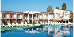 Лучшие отели с бассейном в Новофедоровке (Крым) с ценами