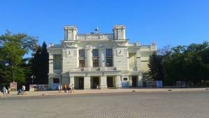 Крымский академический музыкальный театр в Симферополе: фото, описание, деятельность