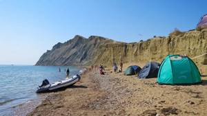 Дикие пляжи Севастополя: ТОП-5 для отдыха с палаткой