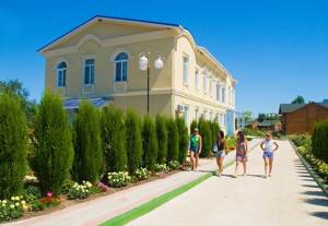 База отдыха (пансионат) Черноморская в Героевке, Керчь: цены, отзывы, фото