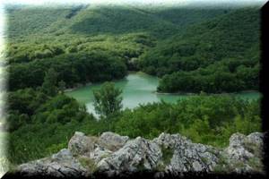 Горное озеро Ворон в Крыму: на карте, фото, как добраться, описание
