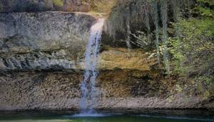 Водопад Мердвен-Тобе и грот Коба-Чаир в Крыму: на карте, как добраться, описание, фото