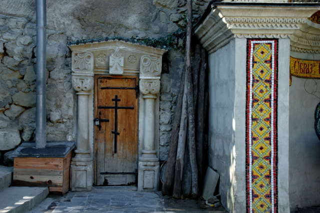 Свято-Успенский пещерный монастырь в Бахчисарае: фото, сайт, описание