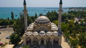 Все о мечети Джума-Джами в Евпатории: фото, история, архитектура